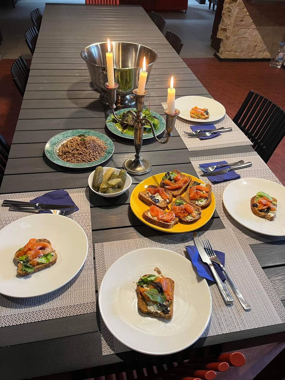 Каким должен быть идеальный семейный стол на Святвечер: советы родителям и детям любого возраста